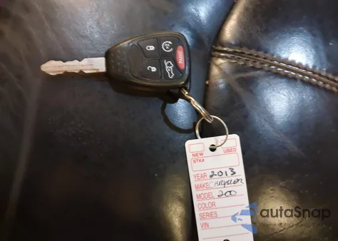 2013 Chrysler 200 Limited from USA, damaged, VIN 1C3CCBCGXDN543099